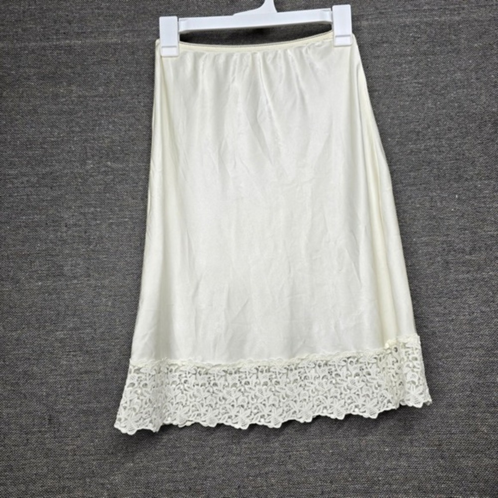 Wacoal Vintage Ivory Satin Half Slip Lace Trim Floral Hem 82009 Mens Medium